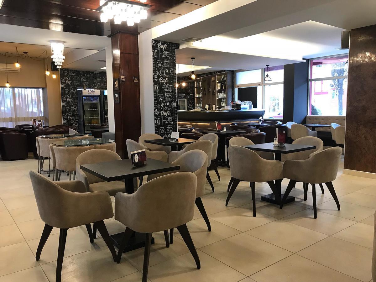 Golden Inn Hotel Majdanpek エクステリア 写真