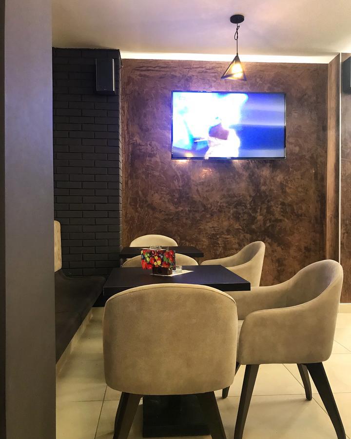Golden Inn Hotel Majdanpek エクステリア 写真