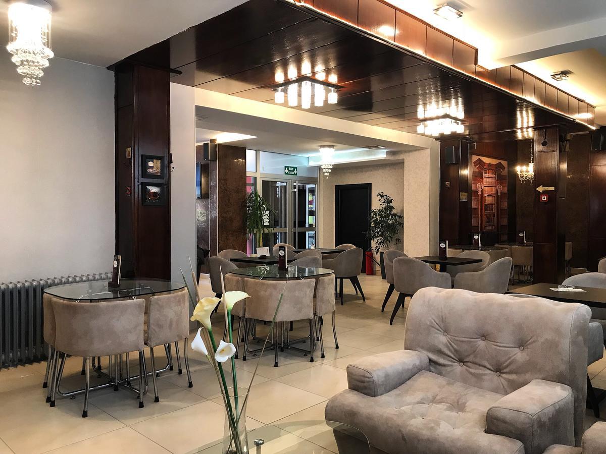 Golden Inn Hotel Majdanpek エクステリア 写真
