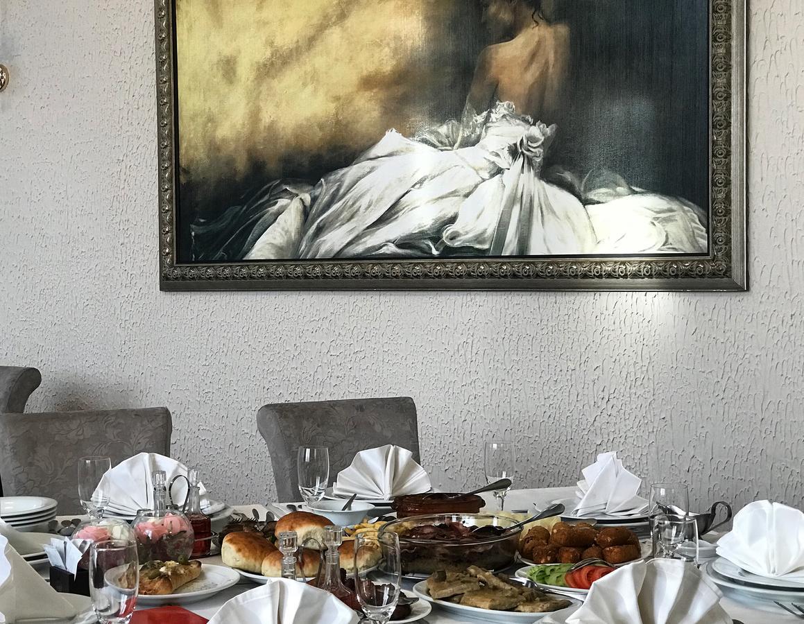 Golden Inn Hotel Majdanpek エクステリア 写真