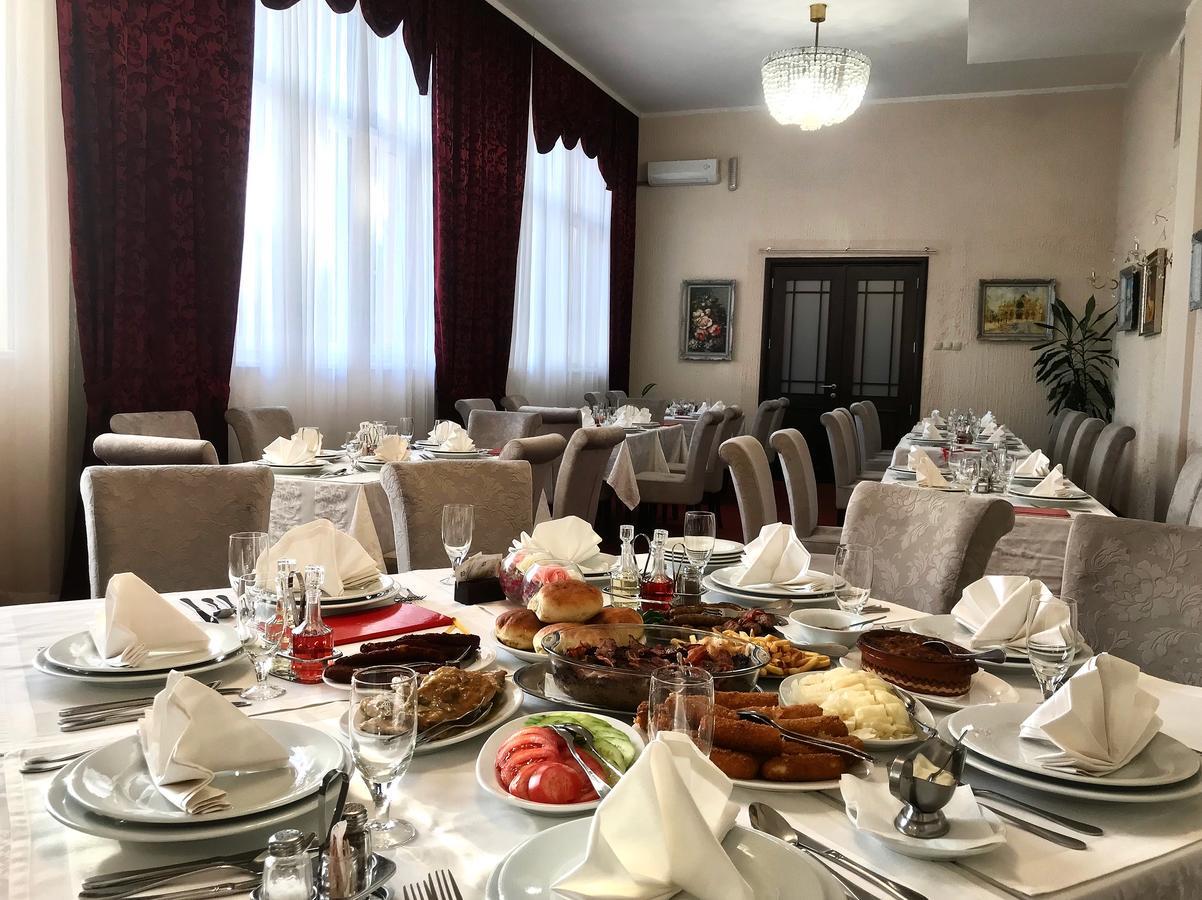 Golden Inn Hotel Majdanpek エクステリア 写真