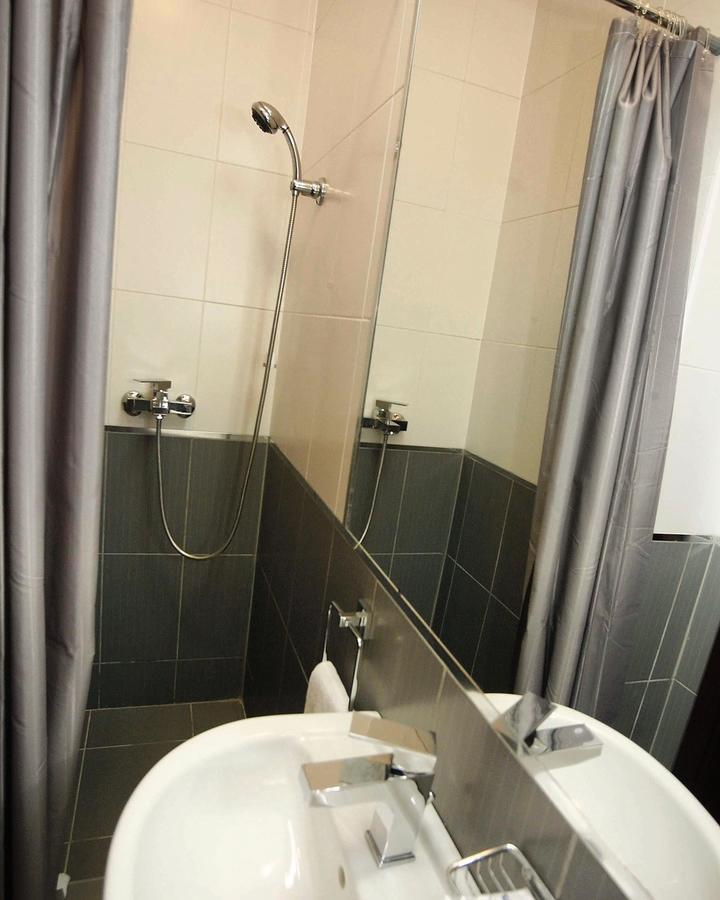 Golden Inn Hotel Majdanpek エクステリア 写真