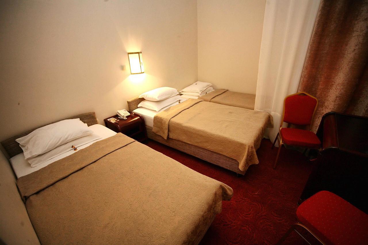 Golden Inn Hotel Majdanpek エクステリア 写真