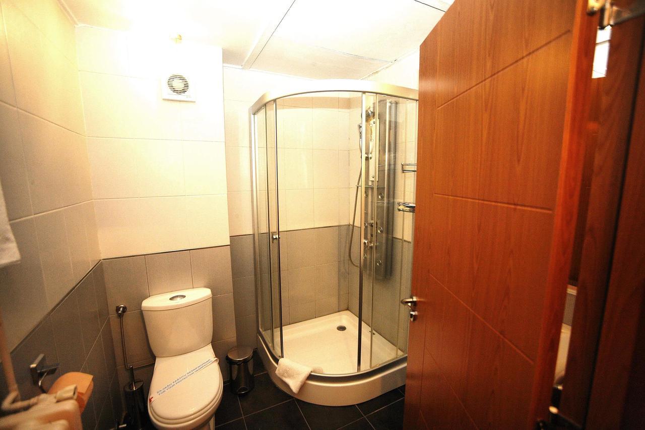 Golden Inn Hotel Majdanpek エクステリア 写真