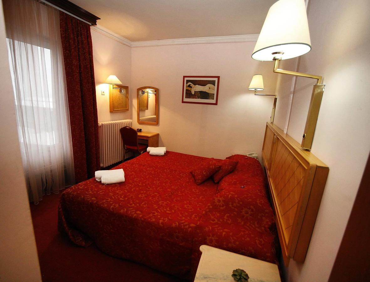 Golden Inn Hotel Majdanpek エクステリア 写真