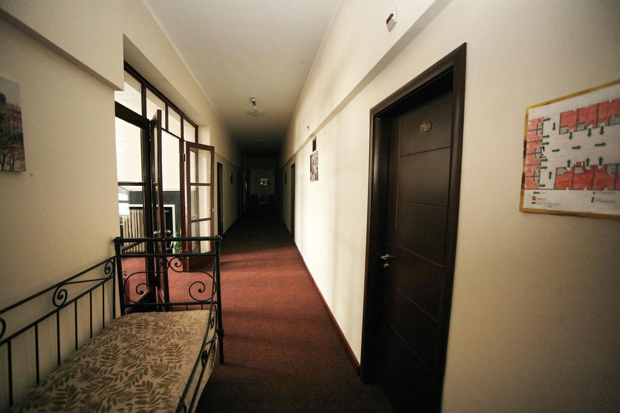 Golden Inn Hotel Majdanpek エクステリア 写真