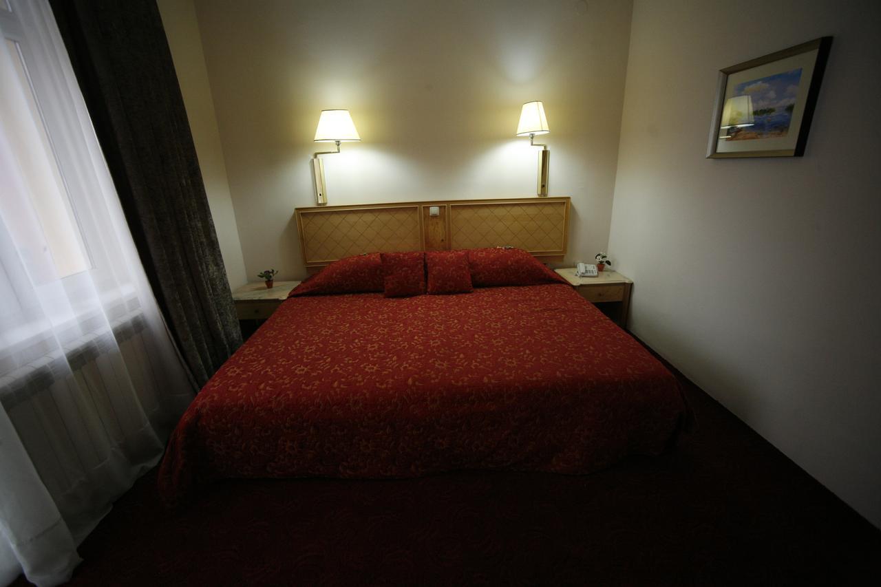 Golden Inn Hotel Majdanpek エクステリア 写真